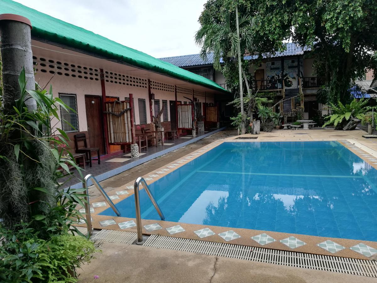 Chian House *
