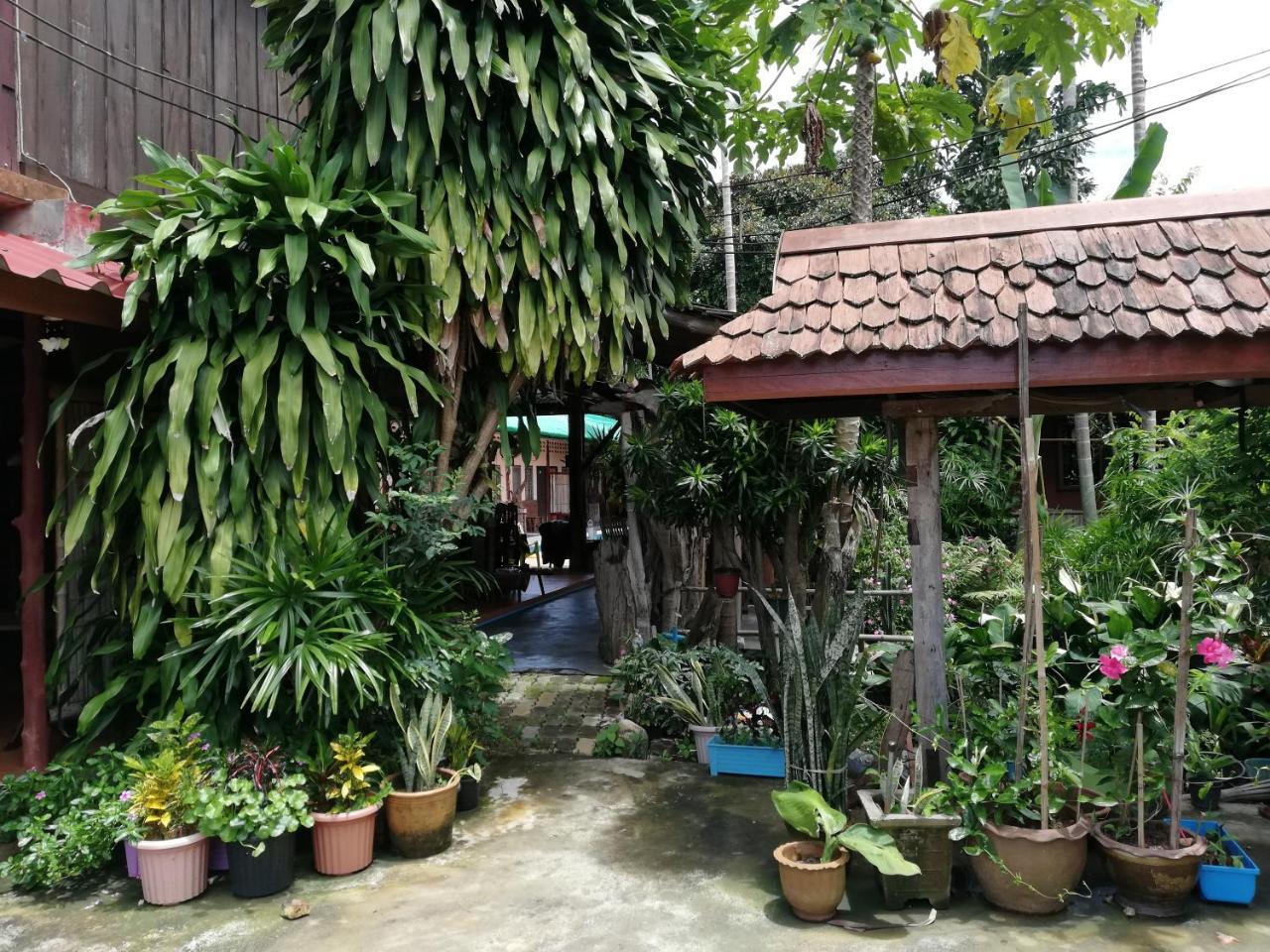 Chian House *