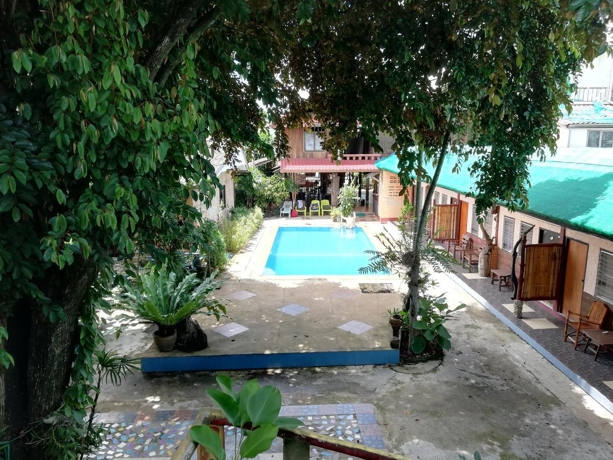 Chian House *
